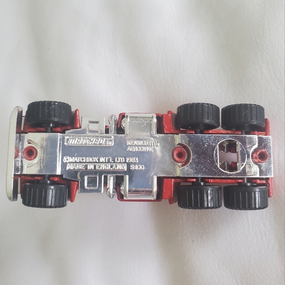 Matchbox 1983 Kenworth Aerodyne Semi Truck - Picture 5 of 5